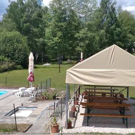 Retro Kemp Pod Boubinem Horní Vltavice Buitenkant foto