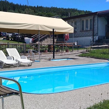 Retro Kemp Pod Boubinem Horní Vltavice Buitenkant foto