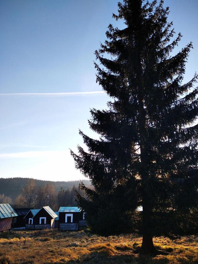 Retro Kemp Pod Boubinem Horní Vltavice Buitenkant foto