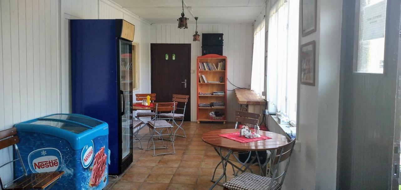 Retro Kemp Pod Boubinem Horní Vltavice Buitenkant foto